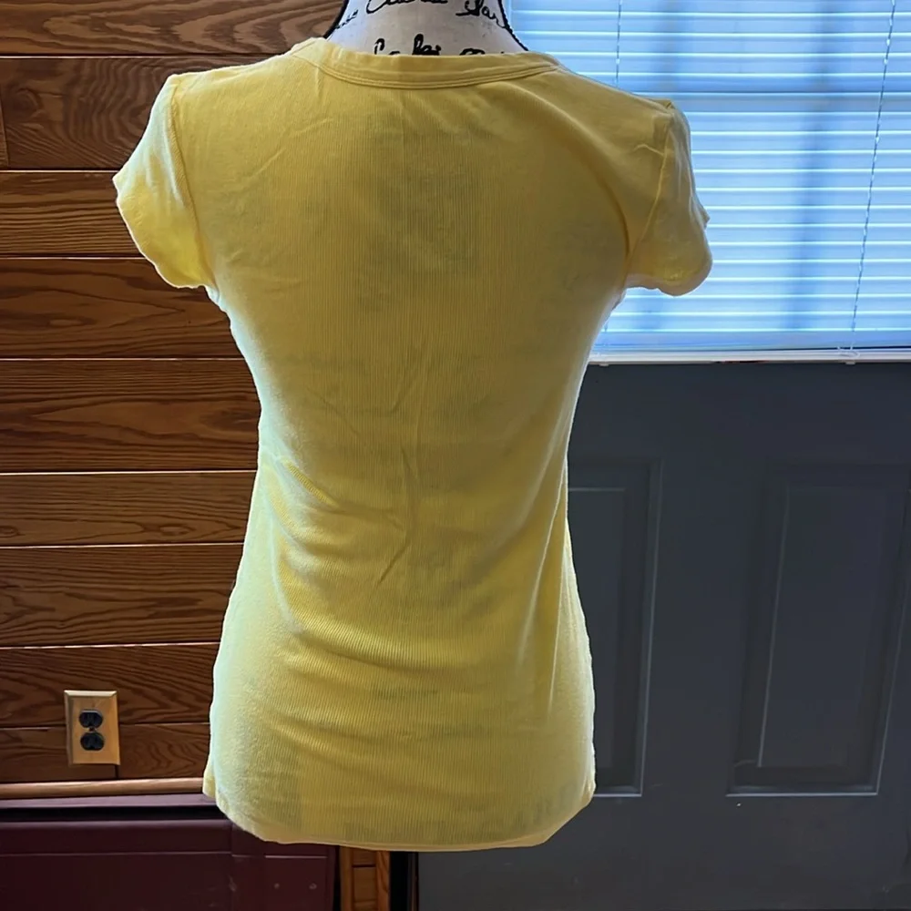 Shirt - Picture 3 of 4